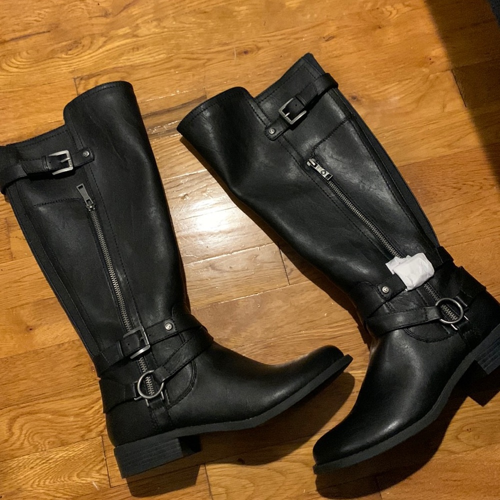 Black riding boots